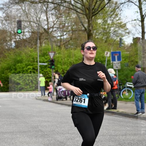 12.04.2026 - 45. Internationalen Wilhelmsburger Insellauf J. Mangold http://msf.ph/oto/9513360 12.04.2026 13:08:43 Ziel 2436, 2045, 3745, 2046, 4102, 5795, 4860, 5313, 5027, 5093, 5020, 4265, 3035, 5305, 4757, 4039, 4901, 5746, 2560, 5229, 2077, 2923, 4652, 2260, 3261, 5324, 3406, 3359, 2981, 5712, 3791, 4453, 4204, 4611, 2440, 2011, 5783, 4973, 4771, 5586, 5596, 4777 meine-sportfotos.de