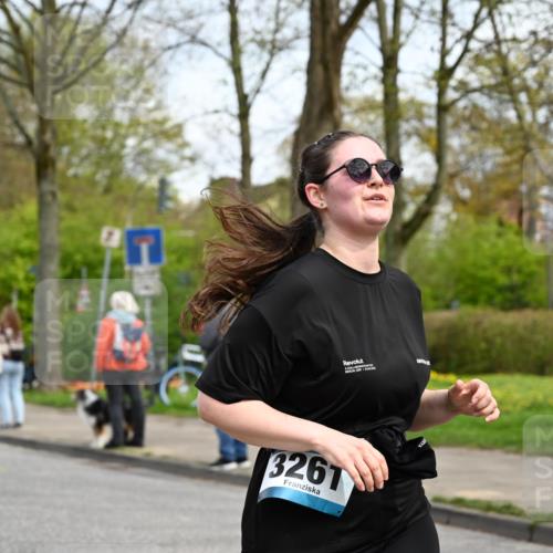12.04.2026 - 45. Internationalen Wilhelmsburger Insellauf J. Mangold http://msf.ph/oto/9513368 12.04.2026 13:08:44 Ziel 2045, 3745, 2046, 4102, 5795, 4860, 5313, 5027, 5093, 5020, 4265, 3035, 5305, 4757, 4039, 4901, 5746, 2560, 5229, 2077, 2923, 4652, 2260, 3261, 5324, 3406, 3359, 2981, 5712, 3791, 4453, 4204, 4611, 2440, 2011, 2011, 5783, 4973, 4771, 5586, 5596, 4777 meine-sportfotos.de