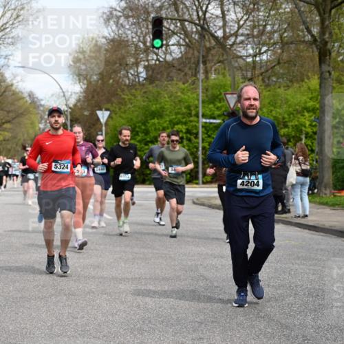 12.04.2026 - 45. Internationalen Wilhelmsburger Insellauf J. Mangold http://msf.ph/oto/9513381 12.04.2026 13:08:48 Ziel 5795, 4860, 5313, 5027, 5093, 5020, 4265, 3035, 5305, 4757, 4039, 4901, 5746, 2560, 5229, 2077, 2923, 4652, 2260, 3261, 5324, 3261, 5324, 3406, 3359, 2981, 5712, 3791, 4453, 4204, 4611, 2440, 2011, 5783, 5783, 4973, 4771, 5586, 5596, 4777, 5641, 5631, 4318, 4911, 4857 meine-sportfotos.de