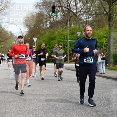 12.04.2026 - 45. Internationalen Wilhelmsburger Insellauf J. Mangold http://msf.ph/oto/9513382 12.04.2026 13:08:48 Ziel 5795, 4860, 5313, 5027, 5093, 5020, 4265, 3035, 5305, 4757, 4039, 4901, 5746, 2560, 5229, 2077, 2923, 4652, 2260, 3261, 5324, 3261, 5324, 3406, 3359, 2981, 5712, 3791, 4453, 4204, 4611, 2440, 2011, 5783, 5783, 4973, 4771, 5586, 5596, 4777, 5641, 5631, 4318, 4911, 4857 meine-sportfotos.de