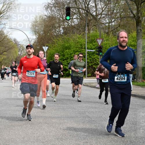 12.04.2026 - 45. Internationalen Wilhelmsburger Insellauf J. Mangold http://msf.ph/oto/9513385 12.04.2026 13:08:49 Ziel 4860, 5313, 5027, 5093, 5020, 4265, 3035, 5305, 4757, 4039, 4901, 5746, 2560, 5229, 2077, 2923, 4652, 2260, 3261, 5324, 3406, 3359, 2981, 3406, 3359, 2981, 5712, 3791, 4453, 4204, 4611, 2440, 2011, 5783, 4973, 4973, 4771, 5586, 5596, 4777, 5641, 5631, 4318, 4911, 4857 meine-sportfotos.de