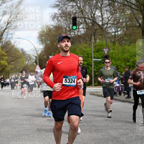 12.04.2026 - 45. Internationalen Wilhelmsburger Insellauf J. Mangold http://msf.ph/oto/9513393 12.04.2026 13:08:50 Ziel 4860, 5313, 5027, 5093, 5020, 4265, 3035, 5305, 4757, 4039, 4901, 5746, 2560, 5229, 2077, 2923, 4652, 2260, 3261, 5324, 3406, 3359, 2981, 5712, 3791, 5712, 3791, 4453, 4204, 4611, 2440, 2011, 5783, 4973, 4771, 5586, 5596, 4777, 5641, 5631, 4318, 4911, 4857, 3076, 5682 meine-sportfotos.de