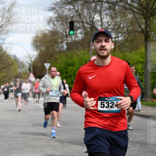 12.04.2026 - 45. Internationalen Wilhelmsburger Insellauf J. Mangold http://msf.ph/oto/9513400 12.04.2026 13:08:50 Ziel 4860, 5313, 5027, 5093, 5020, 4265, 3035, 5305, 4757, 4039, 4901, 5746, 2560, 5229, 2077, 2923, 4652, 2260, 3261, 5324, 3406, 3359, 2981, 5712, 3791, 5712, 3791, 4453, 4204, 4611, 2440, 2011, 5783, 4973, 4771, 5586, 5596, 4777, 5641, 5631, 4318, 4911, 4857, 3076, 5682 meine-sportfotos.de