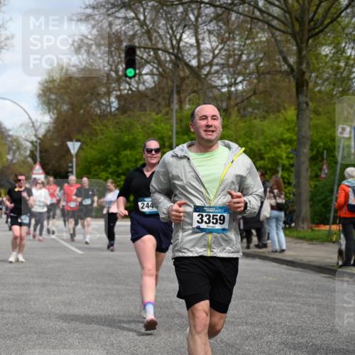 12.04.2026 - 45. Internationalen Wilhelmsburger Insellauf J. Mangold http://msf.ph/oto/9513414 12.04.2026 13:08:52 Ziel 5027, 5093, 5020, 4265, 3035, 5305, 4757, 4039, 4901, 5746, 2560, 5229, 2077, 2923, 4652, 2260, 3261, 5324, 3406, 3359, 2981, 5712, 3791, 4453, 4204, 4611, 2440, 2011, 5783, 4973, 4771, 5586, 5596, 5586, 5596, 4777, 5641, 5631, 4318, 4911, 4857, 3076, 5682, 5611 meine-sportfotos.de