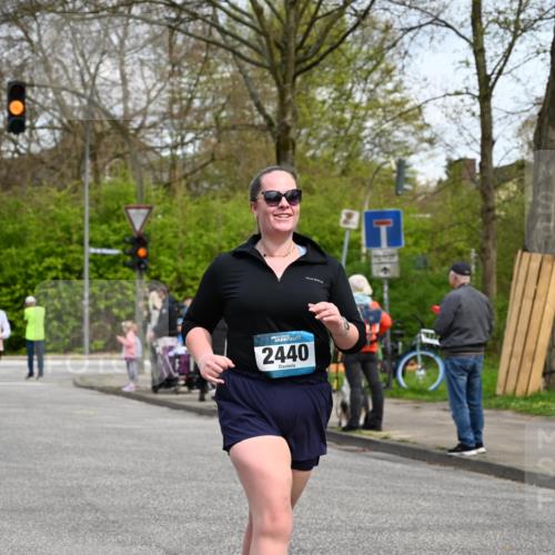 12.04.2026 - 45. Internationalen Wilhelmsburger Insellauf J. Mangold http://msf.ph/oto/9513422 12.04.2026 13:08:53 Ziel 5027, 5093, 5020, 4265, 3035, 5305, 4757, 4039, 4901, 5746, 2560, 5229, 2077, 2923, 4652, 2260, 3261, 5324, 3406, 3359, 2981, 5712, 3791, 4453, 4204, 4611, 2440, 2011, 5783, 4973, 4771, 5586, 5596, 4777, 4777, 5641, 5631, 4318, 4911, 4857, 3076, 5682, 5611, 5108 meine-sportfotos.de
