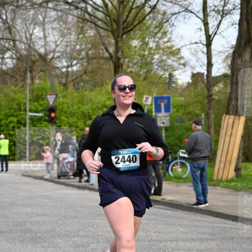 12.04.2026 - 45. Internationalen Wilhelmsburger Insellauf J. Mangold http://msf.ph/oto/9513423 12.04.2026 13:08:53 Ziel 5027, 5093, 5020, 4265, 3035, 5305, 4757, 4039, 4901, 5746, 2560, 5229, 2077, 2923, 4652, 2260, 3261, 5324, 3406, 3359, 2981, 5712, 3791, 4453, 4204, 4611, 2440, 2011, 5783, 4973, 4771, 5586, 5596, 4777, 4777, 5641, 5631, 4318, 4911, 4857, 3076, 5682, 5611, 5108 meine-sportfotos.de