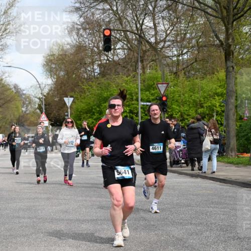 12.04.2026 - 45. Internationalen Wilhelmsburger Insellauf J. Mangold http://msf.ph/oto/9513439 12.04.2026 13:08:57 Ziel 3035, 5305, 4757, 4039, 4901, 5746, 2560, 5229, 2077, 2923, 4652, 2260, 3261, 5324, 3406, 3359, 2981, 5712, 3791, 4453, 4204, 4611, 2440, 2011, 5783, 4973, 4771, 5586, 5596, 4777, 5641, 5641, 5631, 4318, 4911, 4857, 3076, 5682, 5611, 5108, 4288, 5190, 3121, 2337 meine-sportfotos.de