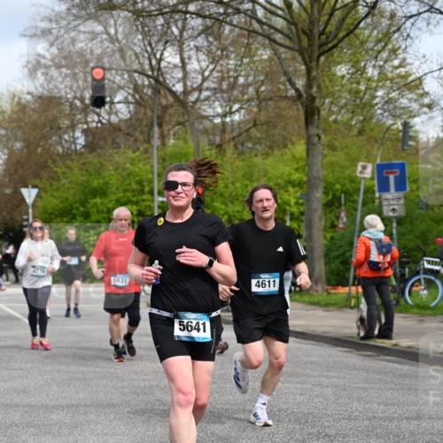 12.04.2026 - 45. Internationalen Wilhelmsburger Insellauf J. Mangold http://msf.ph/oto/9513442 12.04.2026 13:08:57 Ziel 3035, 5305, 4757, 4039, 4901, 5746, 2560, 5229, 2077, 2923, 4652, 2260, 3261, 5324, 3406, 3359, 2981, 5712, 3791, 4453, 4204, 4611, 2440, 2011, 5783, 4973, 4771, 5586, 5596, 4777, 5641, 5641, 5631, 4318, 4911, 4857, 3076, 5682, 5611, 5108, 4288, 5190, 3121, 2337 meine-sportfotos.de