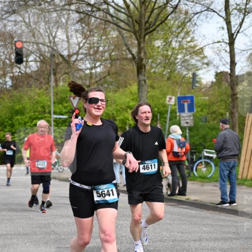 12.04.2026 - 45. Internationalen Wilhelmsburger Insellauf J. Mangold http://msf.ph/oto/9513446 12.04.2026 13:08:58 Ziel 4757, 4039, 4901, 5746, 2560, 5229, 2077, 2923, 4652, 2260, 3261, 5324, 3406, 3359, 2981, 5712, 3791, 4453, 4204, 4611, 2440, 2011, 5783, 4973, 4771, 5586, 5596, 4777, 5641, 5631, 5631, 4318, 4911, 4857, 3076, 5682, 5611, 5108, 4288, 5190, 3121, 2337 meine-sportfotos.de