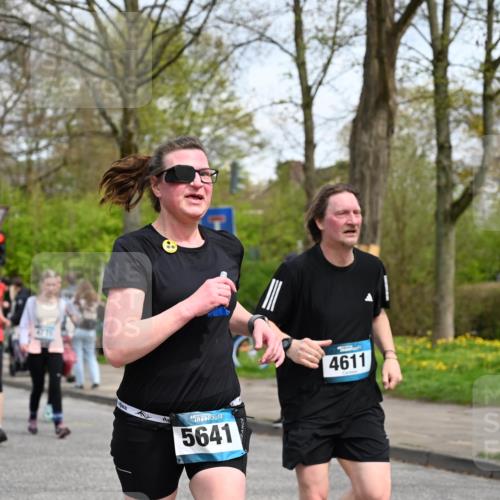 12.04.2026 - 45. Internationalen Wilhelmsburger Insellauf J. Mangold http://msf.ph/oto/9513454 12.04.2026 13:08:58 Ziel 4757, 4039, 4901, 5746, 2560, 5229, 2077, 2923, 4652, 2260, 3261, 5324, 3406, 3359, 2981, 5712, 3791, 4453, 4204, 4611, 2440, 2011, 5783, 4973, 4771, 5586, 5596, 4777, 5641, 5631, 5631, 4318, 4911, 4857, 3076, 5682, 5611, 5108, 4288, 5190, 3121, 2337 meine-sportfotos.de