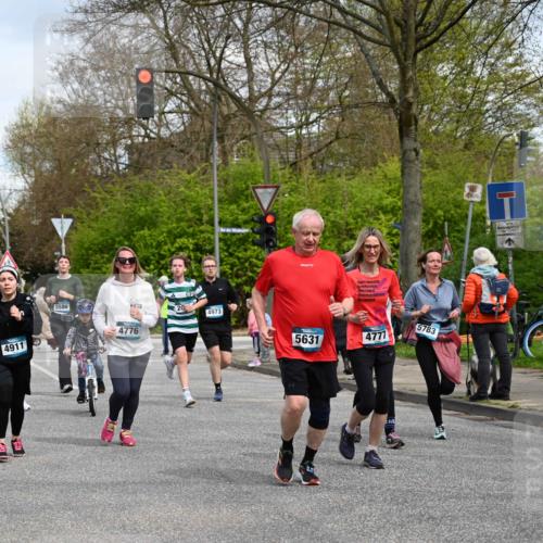 12.04.2026 - 45. Internationalen Wilhelmsburger Insellauf J. Mangold http://msf.ph/oto/9513458 12.04.2026 13:08:59 Ziel 4039, 4901, 5746, 2560, 5229, 2077, 2923, 4652, 2260, 3261, 5324, 3406, 3359, 2981, 5712, 3791, 4453, 4204, 4611, 2440, 2011, 5783, 4973, 4771, 5586, 5596, 4777, 5641, 5631, 4318, 4911, 4318, 4911, 4857, 3076, 5682, 5611, 5108, 4288, 5190, 3121, 2337, 3056 meine-sportfotos.de