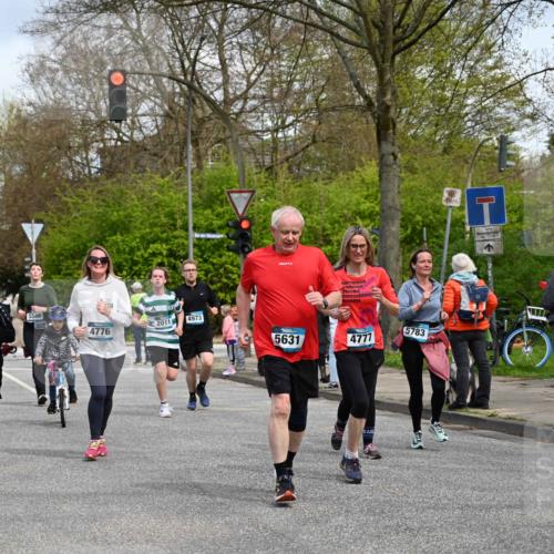 12.04.2026 - 45. Internationalen Wilhelmsburger Insellauf J. Mangold http://msf.ph/oto/9513459 12.04.2026 13:08:59 Ziel 4039, 4901, 5746, 2560, 5229, 2077, 2923, 4652, 2260, 3261, 5324, 3406, 3359, 2981, 5712, 3791, 4453, 4204, 4611, 2440, 2011, 5783, 4973, 4771, 5586, 5596, 4777, 5641, 5631, 4318, 4911, 4318, 4911, 4857, 3076, 5682, 5611, 5108, 4288, 5190, 3121, 2337, 3056 meine-sportfotos.de