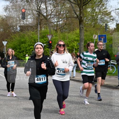 12.04.2026 - 45. Internationalen Wilhelmsburger Insellauf J. Mangold http://msf.ph/oto/9513481 12.04.2026 13:09:02 Ziel 4901, 5746, 2560, 5229, 2077, 2923, 4652, 2260, 3261, 5324, 3406, 3359, 2981, 5712, 3791, 4453, 4204, 4611, 2440, 2011, 5783, 4973, 4771, 5586, 5596, 4777, 5641, 5631, 4318, 4911, 4857, 3076, 5682, 3076, 5682, 5611, 5108, 4288, 5190, 3121, 2337, 3056, 2688, 4776, 2689, 5095, 3571 meine-sportfotos.de