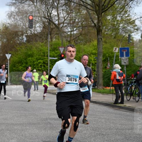 12.04.2026 - 45. Internationalen Wilhelmsburger Insellauf J. Mangold http://msf.ph/oto/9513511 12.04.2026 13:09:14 Ziel 3406, 3359, 2981, 5712, 3791, 4453, 4204, 4611, 2440, 2011, 5783, 4973, 4771, 5586, 5596, 4777, 5641, 5631, 4318, 4911, 4857, 3076, 5682, 3076, 5682, 5611, 5108, 4288, 5190, 3121, 2337, 3056, 2688, 4776, 2689, 5095, 3571, 3571, 5760, 3019, 3440, 5761, 4335, 3807, 4794 meine-sportfotos.de
