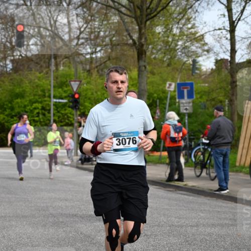 12.04.2026 - 45. Internationalen Wilhelmsburger Insellauf J. Mangold http://msf.ph/oto/9513515 12.04.2026 13:09:14 Ziel 3406, 3359, 2981, 5712, 3791, 4453, 4204, 4611, 2440, 2011, 5783, 4973, 4771, 5586, 5596, 4777, 5641, 5631, 4318, 4911, 4857, 3076, 5682, 3076, 5682, 5611, 5108, 4288, 5190, 3121, 2337, 3056, 2688, 4776, 2689, 5095, 3571, 3571, 5760, 3019, 3440, 5761, 4335, 3807, 4794 meine-sportfotos.de