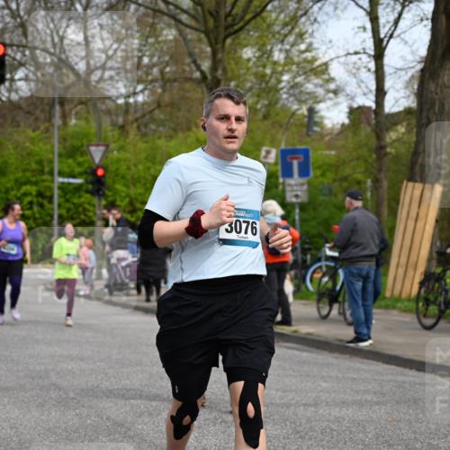 12.04.2026 - 45. Internationalen Wilhelmsburger Insellauf J. Mangold http://msf.ph/oto/9513517 12.04.2026 13:09:14 Ziel 3406, 3359, 2981, 5712, 3791, 4453, 4204, 4611, 2440, 2011, 5783, 4973, 4771, 5586, 5596, 4777, 5641, 5631, 4318, 4911, 4857, 3076, 5682, 3076, 5682, 5611, 5108, 4288, 5190, 3121, 2337, 3056, 2688, 4776, 2689, 5095, 3571, 3571, 5760, 3019, 3440, 5761, 4335, 3807, 4794 meine-sportfotos.de