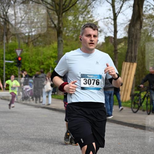 12.04.2026 - 45. Internationalen Wilhelmsburger Insellauf J. Mangold http://msf.ph/oto/9513520 12.04.2026 13:09:15 Ziel 5712, 3791, 4453, 4204, 4611, 2440, 2011, 5783, 4973, 4771, 5586, 5596, 4777, 5641, 5631, 4318, 4911, 4857, 3076, 5682, 5611, 5108, 4288, 5190, 3121, 2337, 3056, 2688, 4776, 2689, 5095, 3571, 5760, 3019, 3440, 5761, 4335, 3807, 4794, 2687, 5090 meine-sportfotos.de