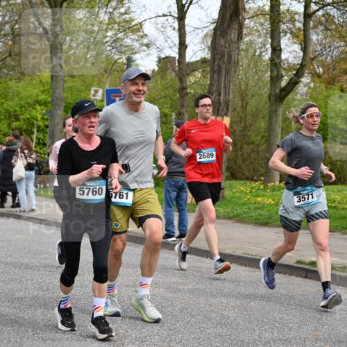 12.04.2026 - 45. Internationalen Wilhelmsburger Insellauf J. Mangold http://msf.ph/oto/9513625 12.04.2026 13:09:29 Ziel 5586, 5596, 4777, 5641, 5631, 4318, 4911, 4857, 3076, 5682, 5611, 5108, 4288, 5190, 3121, 2337, 3056, 2688, 4776, 2689, 5095, 3571, 5760, 3019, 3440, 5761, 5761, 4335, 3807, 4794, 2687, 5090, 5256, 4419, 5454, 4419, 5454, 5624, 5005, 3557, 3729, 3890, 5282, 2072, 5130, 3004, 2103, 5089, 2001, 4116 meine-sportfotos.de