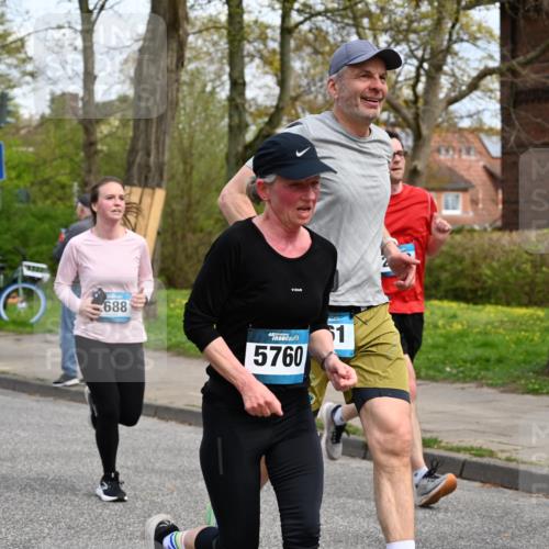 12.04.2026 - 45. Internationalen Wilhelmsburger Insellauf J. Mangold http://msf.ph/oto/9513635 12.04.2026 13:09:30 Ziel 4777, 5641, 5631, 4318, 4911, 4857, 3076, 5682, 5611, 5108, 4288, 5190, 3121, 2337, 3056, 2688, 4776, 2689, 5095, 3571, 5760, 3019, 3440, 5761, 4335, 4335, 3807, 4794, 2687, 5090, 5256, 4419, 5454, 5624, 5005, 5624, 5005, 3557, 3729, 3890, 5282, 2072, 5130, 3004, 2103, 5089, 2001, 4116 meine-sportfotos.de