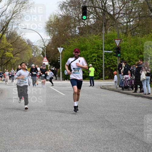 12.04.2026 - 45. Internationalen Wilhelmsburger Insellauf J. Mangold http://msf.ph/oto/9513639 12.04.2026 13:09:31 Ziel 5641, 5631, 4318, 4911, 4857, 3076, 5682, 5611, 5108, 4288, 5190, 3121, 2337, 3056, 2688, 4776, 2689, 5095, 3571, 5760, 3019, 3440, 5761, 4335, 3807, 4794, 2687, 5090, 5256, 4419, 5454, 5624, 5005, 3557, 3729, 3890, 5282, 2072, 5130, 3004, 2103, 5089, 2001, 4116 meine-sportfotos.de