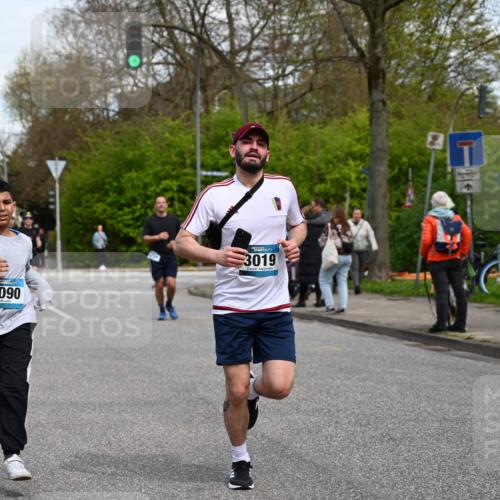 12.04.2026 - 45. Internationalen Wilhelmsburger Insellauf J. Mangold http://msf.ph/oto/9513653 12.04.2026 13:09:33 Ziel 5641, 5631, 4318, 4911, 4857, 3076, 5682, 5611, 5108, 4288, 5190, 3121, 2337, 3056, 2688, 4776, 2689, 5095, 3571, 5760, 3019, 3440, 5761, 4335, 3807, 4794, 2687, 5090, 5256, 4419, 5454, 5624, 5005, 3557, 3729, 3729, 3890, 5282, 2072, 5130, 3004, 2103, 5089, 2001, 4116, 2743, 3673, 4961, 3919, 3793 meine-sportfotos.de