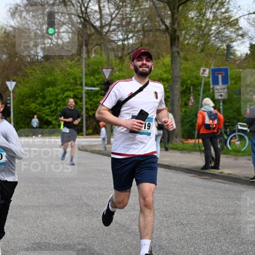 12.04.2026 - 45. Internationalen Wilhelmsburger Insellauf J. Mangold http://msf.ph/oto/9513656 12.04.2026 13:09:33 Ziel 5641, 5631, 4318, 4911, 4857, 3076, 5682, 5611, 5108, 4288, 5190, 3121, 2337, 3056, 2688, 4776, 2689, 5095, 3571, 5760, 3019, 3440, 5761, 4335, 3807, 4794, 2687, 5090, 5256, 4419, 5454, 5624, 5005, 3557, 3729, 3729, 3890, 5282, 2072, 5130, 3004, 2103, 5089, 2001, 4116, 2743, 3673, 4961, 3919, 3793 meine-sportfotos.de