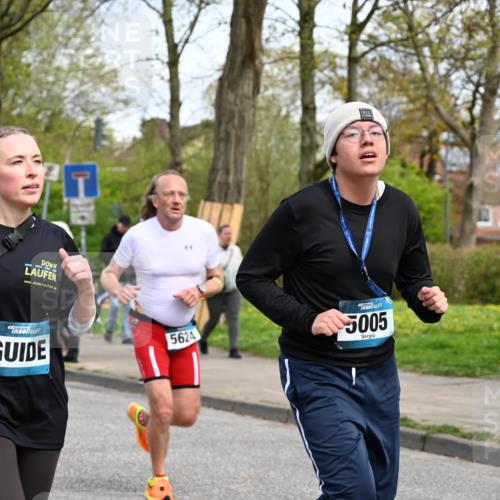 12.04.2026 - 45. Internationalen Wilhelmsburger Insellauf J. Mangold http://msf.ph/oto/9513709 12.04.2026 13:09:42 Ziel 5108, 4288, 5190, 3121, 2337, 3056, 2688, 4776, 2689, 5095, 3571, 5760, 3019, 3440, 5761, 4335, 3807, 4794, 2687, 5090, 5256, 4419, 5454, 5624, 5005, 5624, 5005, 3557, 3729, 3890, 5282, 2072, 5130, 3004, 2103, 5089, 2001, 4116, 2743, 3673, 4961, 3919, 3793, 3549, 5646, 5287, 4910, 4278, 4935, 2129, 2982, 2121 meine-sportfotos.de