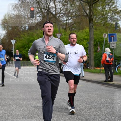 12.04.2026 - 45. Internationalen Wilhelmsburger Insellauf J. Mangold http://msf.ph/oto/9513733 12.04.2026 13:09:46 Ziel 2337, 3056, 2688, 4776, 2689, 5095, 3571, 5760, 3019, 3440, 5761, 4335, 3807, 4794, 2687, 5090, 5256, 4419, 5454, 5624, 5005, 3557, 3729, 3890, 5282, 2072, 5130, 3004, 2103, 5089, 2001, 4116, 2743, 3673, 4961, 3919, 3793, 3549, 3549, 5646, 5287, 4910, 4278, 4935, 2129, 2982, 2121, 2289, 4250 meine-sportfotos.de