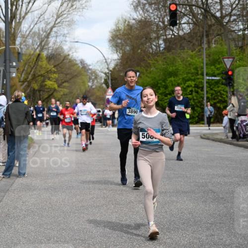 12.04.2026 - 45. Internationalen Wilhelmsburger Insellauf J. Mangold http://msf.ph/oto/9513743 12.04.2026 13:09:47 Ziel 3056, 2688, 4776, 2689, 5095, 3571, 5760, 3019, 3440, 5761, 4335, 3807, 4794, 2687, 5090, 5256, 4419, 5454, 5624, 5005, 3557, 3729, 3890, 5282, 2072, 5130, 3004, 2103, 5089, 2001, 4116, 2743, 3673, 4961, 3919, 3793, 3549, 5646, 5287, 4910, 4278, 4935, 2129, 2982, 2121, 2289, 4250 meine-sportfotos.de