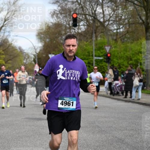 12.04.2026 - 45. Internationalen Wilhelmsburger Insellauf J. Mangold http://msf.ph/oto/9513800 12.04.2026 13:09:56 Ziel 3807, 4794, 2687, 5090, 5256, 4419, 5454, 5624, 5005, 3557, 3729, 3890, 5282, 2072, 5130, 3004, 2103, 5089, 2001, 4116, 2743, 2743, 3673, 4961, 3919, 3793, 3549, 5646, 5287, 4910, 4278, 4935, 2129, 2982, 2121, 2289, 4250, 5612, 3338, 5704, 4578, 4579, 4356, 3445, 3446, 4562, 3654, 3269, 4552, 3285, 3288 meine-sportfotos.de
