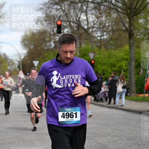 12.04.2026 - 45. Internationalen Wilhelmsburger Insellauf J. Mangold http://msf.ph/oto/9513804 12.04.2026 13:09:56 Ziel 3807, 4794, 2687, 5090, 5256, 4419, 5454, 5624, 5005, 3557, 3729, 3890, 5282, 2072, 5130, 3004, 2103, 5089, 2001, 4116, 2743, 2743, 3673, 4961, 3919, 3793, 3549, 5646, 5287, 4910, 4278, 4935, 2129, 2982, 2121, 2289, 4250, 5612, 3338, 5704, 4578, 4579, 4356, 3445, 3446, 4562, 3654, 3269, 4552, 3285, 3288 meine-sportfotos.de