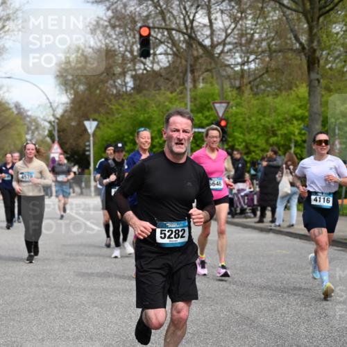 12.04.2026 - 45. Internationalen Wilhelmsburger Insellauf J. Mangold http://msf.ph/oto/9513815 12.04.2026 13:09:58 Ziel 3807, 4794, 2687, 5090, 5256, 4419, 5454, 5624, 5005, 3557, 3729, 3890, 5282, 2072, 5130, 3004, 2103, 5089, 2001, 4116, 2743, 3673, 4961, 3919, 3793, 3549, 3549, 5646, 5287, 4910, 4278, 4935, 2129, 2982, 2121, 2289, 4250, 4250, 5612, 3338, 5704, 4578, 4579, 4356, 3445, 3446, 4562, 3654, 3269, 4552, 3285, 3288, 5444, 5443, 5830 meine-sportfotos.de