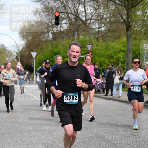 12.04.2026 - 45. Internationalen Wilhelmsburger Insellauf J. Mangold http://msf.ph/oto/9513816 12.04.2026 13:09:58 Ziel 3807, 4794, 2687, 5090, 5256, 4419, 5454, 5624, 5005, 3557, 3729, 3890, 5282, 2072, 5130, 3004, 2103, 5089, 2001, 4116, 2743, 3673, 4961, 3919, 3793, 3549, 3549, 5646, 5287, 4910, 4278, 4935, 2129, 2982, 2121, 2289, 4250, 4250, 5612, 3338, 5704, 4578, 4579, 4356, 3445, 3446, 4562, 3654, 3269, 4552, 3285, 3288, 5444, 5443, 5830 meine-sportfotos.de