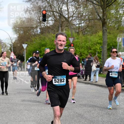 12.04.2026 - 45. Internationalen Wilhelmsburger Insellauf J. Mangold http://msf.ph/oto/9513817 12.04.2026 13:09:58 Ziel 3807, 4794, 2687, 5090, 5256, 4419, 5454, 5624, 5005, 3557, 3729, 3890, 5282, 2072, 5130, 3004, 2103, 5089, 2001, 4116, 2743, 3673, 4961, 3919, 3793, 3549, 3549, 5646, 5287, 4910, 4278, 4935, 2129, 2982, 2121, 2289, 4250, 4250, 5612, 3338, 5704, 4578, 4579, 4356, 3445, 3446, 4562, 3654, 3269, 4552, 3285, 3288, 5444, 5443, 5830 meine-sportfotos.de