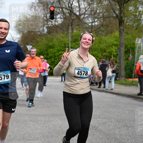 12.04.2026 - 45. Internationalen Wilhelmsburger Insellauf J. Mangold http://msf.ph/oto/9513850 12.04.2026 13:10:02 Ziel 3807, 4794, 2687, 5090, 5256, 4419, 5454, 5624, 5005, 3557, 3729, 3890, 5282, 2072, 5130, 3004, 2103, 5089, 2001, 4116, 2743, 3673, 4961, 3919, 3793, 3549, 5646, 5287, 4910, 4910, 4278, 4935, 2129, 2982, 2121, 2289, 4250, 5612, 5612, 3338, 5704, 4578, 4579, 4356, 3445, 3446, 4562, 3654, 3269, 4552, 3285, 3288, 5444, 5443, 5830, 5259, 3407, 3948, 3949 meine-sportfotos.de