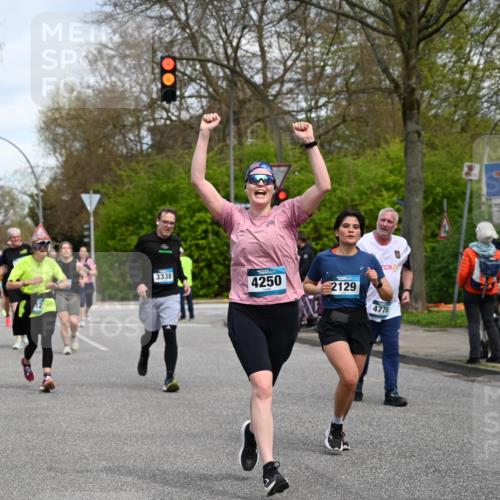 12.04.2026 - 45. Internationalen Wilhelmsburger Insellauf J. Mangold http://msf.ph/oto/9513911 12.04.2026 13:10:10 Ziel 3729, 3890, 5282, 2072, 5130, 3004, 2103, 5089, 2001, 4116, 2743, 3673, 4961, 3919, 3793, 3549, 5646, 5287, 4910, 4278, 4935, 2129, 2982, 2121, 2289, 4250, 4250, 5612, 3338, 5704, 4578, 4579, 4356, 3445, 3446, 4562, 3654, 3269, 4552, 3285, 3288, 5444, 5443, 5830, 5444, 5443, 5830, 5259, 3407, 3948, 3949, 4540, 2315, 5494, 4909, 5004, 4969, 5762 meine-sportfotos.de