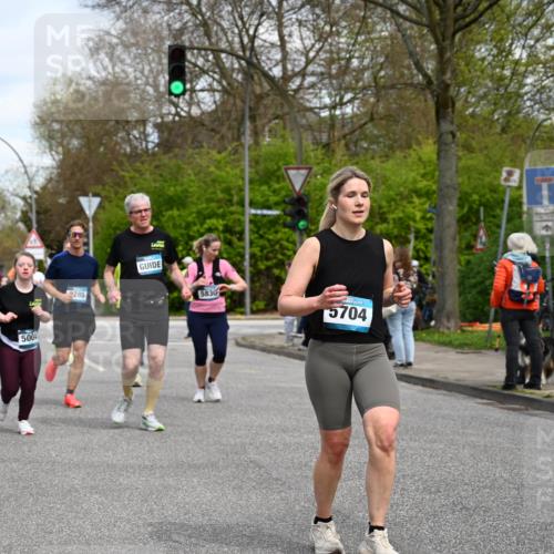12.04.2026 - 45. Internationalen Wilhelmsburger Insellauf J. Mangold http://msf.ph/oto/9513934 12.04.2026 13:10:15 Ziel 2072, 5130, 3004, 2103, 5089, 2001, 4116, 2743, 3673, 4961, 3919, 3793, 3549, 5646, 5287, 4910, 4278, 4935, 2129, 2982, 2121, 2289, 4250, 5612, 3338, 3338, 5704, 4578, 4579, 4356, 3445, 3446, 4562, 3654, 3269, 4552, 3285, 3288, 5444, 5443, 5830, 5259, 3407, 3948, 3949, 4540, 2315, 4540, 2315, 5494, 4909, 5004, 4969, 5762, 4769, 4798, 4134, 4799, 5681, 2897, 3462 meine-sportfotos.de