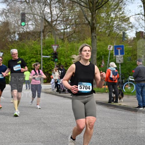 12.04.2026 - 45. Internationalen Wilhelmsburger Insellauf J. Mangold http://msf.ph/oto/9513937 12.04.2026 13:10:16 Ziel 2072, 5130, 3004, 2103, 5089, 2001, 4116, 2743, 3673, 4961, 3919, 3793, 3549, 5646, 5287, 4910, 4278, 4935, 2129, 2982, 2121, 2289, 4250, 5612, 3338, 5704, 5704, 4578, 4579, 4356, 3445, 3446, 4562, 3654, 3269, 4552, 3285, 3288, 5444, 5443, 5830, 5259, 3407, 3948, 3949, 4540, 2315, 5494, 5494, 4909, 5004, 4969, 5762, 4769, 4798, 4134, 4799, 5681, 2897, 3462, 5160 meine-sportfotos.de