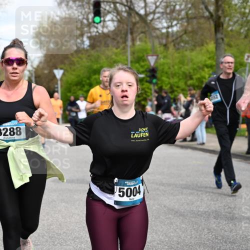 12.04.2026 - 45. Internationalen Wilhelmsburger Insellauf J. Mangold http://msf.ph/oto/9513971 12.04.2026 13:10:19 Ziel 2743, 3673, 4961, 3919, 3793, 3549, 5646, 5287, 4910, 4278, 4935, 2129, 2982, 2121, 2289, 4250, 5612, 3338, 5704, 4578, 4579, 4356, 3445, 3446, 4562, 3654, 3269, 4552, 4562, 3654, 3269, 4552, 3285, 3288, 5444, 5443, 5830, 5259, 3407, 3948, 3949, 4540, 2315, 5494, 4909, 5004, 5004, 4969, 5762, 4769, 4798, 4134, 4799, 5681, 2897, 3462, 5160, 5768, 3243, 4916, 5161, 3211 meine-sportfotos.de