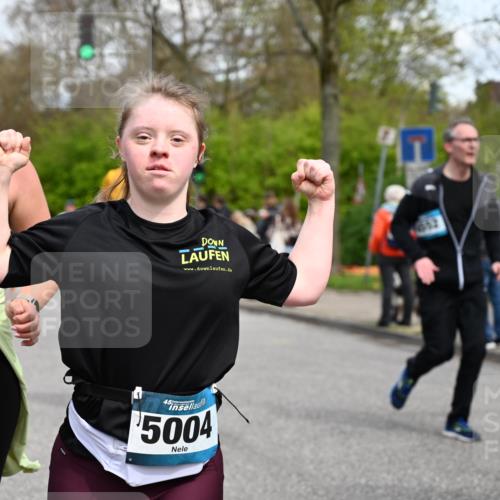 12.04.2026 - 45. Internationalen Wilhelmsburger Insellauf J. Mangold http://msf.ph/oto/9513977 12.04.2026 13:10:20 Ziel 2743, 3673, 4961, 3919, 3793, 3549, 5646, 5287, 4910, 4278, 4935, 2129, 2982, 2121, 2289, 4250, 5612, 3338, 5704, 4578, 4579, 4356, 3445, 3446, 4562, 3654, 3269, 4552, 3285, 3288, 3285, 3288, 5444, 5443, 5830, 5259, 3407, 3948, 3949, 4540, 2315, 5494, 4909, 5004, 4969, 5762, 4769, 4798, 4134, 4799, 5681, 2897, 3462, 5160, 5768, 3243, 4916, 5161, 3211, 5584 meine-sportfotos.de