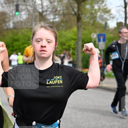 12.04.2026 - 45. Internationalen Wilhelmsburger Insellauf J. Mangold http://msf.ph/oto/9513979 12.04.2026 13:10:20 Ziel 2743, 3673, 4961, 3919, 3793, 3549, 5646, 5287, 4910, 4278, 4935, 2129, 2982, 2121, 2289, 4250, 5612, 3338, 5704, 4578, 4579, 4356, 3445, 3446, 4562, 3654, 3269, 4552, 3285, 3288, 3285, 3288, 5444, 5443, 5830, 5259, 3407, 3948, 3949, 4540, 2315, 5494, 4909, 5004, 4969, 5762, 4769, 4798, 4134, 4799, 5681, 2897, 3462, 5160, 5768, 3243, 4916, 5161, 3211, 5584 meine-sportfotos.de