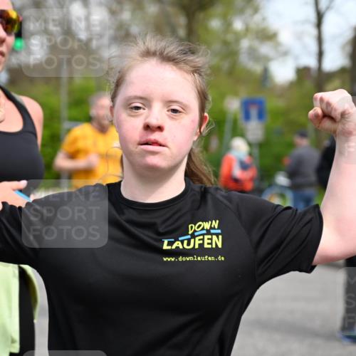 12.04.2026 - 45. Internationalen Wilhelmsburger Insellauf J. Mangold http://msf.ph/oto/9513982 12.04.2026 13:10:20 Ziel 2743, 3673, 4961, 3919, 3793, 3549, 5646, 5287, 4910, 4278, 4935, 2129, 2982, 2121, 2289, 4250, 5612, 3338, 5704, 4578, 4579, 4356, 3445, 3446, 4562, 3654, 3269, 4552, 3285, 3288, 3285, 3288, 5444, 5443, 5830, 5259, 3407, 3948, 3949, 4540, 2315, 5494, 4909, 5004, 4969, 5762, 4769, 4798, 4134, 4799, 5681, 2897, 3462, 5160, 5768, 3243, 4916, 5161, 3211, 5584 meine-sportfotos.de