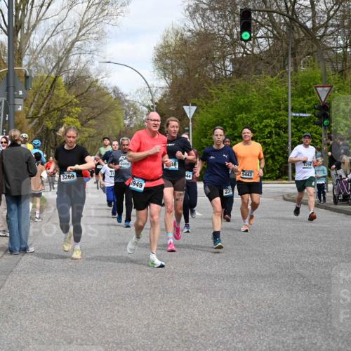 12.04.2026 - 45. Internationalen Wilhelmsburger Insellauf J. Mangold http://msf.ph/oto/9513986 12.04.2026 13:10:22 Ziel 3673, 4961, 3919, 3793, 3549, 5646, 5287, 4910, 4278, 4935, 2129, 2982, 2121, 2289, 4250, 5612, 3338, 5704, 4578, 4579, 4356, 3445, 3446, 4562, 3654, 3269, 4552, 3285, 3288, 5444, 5443, 5830, 5444, 5443, 5830, 5259, 3407, 3948, 3949, 4540, 2315, 5494, 4909, 5004, 4969, 5762, 4769, 4798, 4134, 4799, 5681, 2897, 3462, 5160, 5768, 3243, 4916, 5161, 3211, 5584, 4770, 5246 meine-sportfotos.de