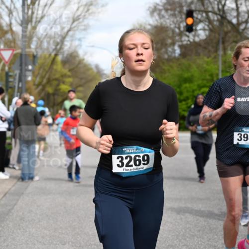 12.04.2026 - 45. Internationalen Wilhelmsburger Insellauf J. Mangold http://msf.ph/oto/9514014 12.04.2026 13:10:25 Ziel 5646, 5287, 4910, 4278, 4935, 2129, 2982, 2121, 2289, 4250, 5612, 3338, 5704, 4578, 4579, 4356, 3445, 3446, 4562, 3654, 3269, 4552, 3285, 3288, 5444, 5443, 5830, 5259, 3407, 3407, 3948, 3949, 4540, 2315, 5494, 4909, 5004, 4969, 5762, 4769, 4798, 4134, 4799, 5681, 5681, 2897, 3462, 5160, 5768, 3243, 4916, 5161, 3211, 5584, 4770, 5246, 2926, 2927 meine-sportfotos.de