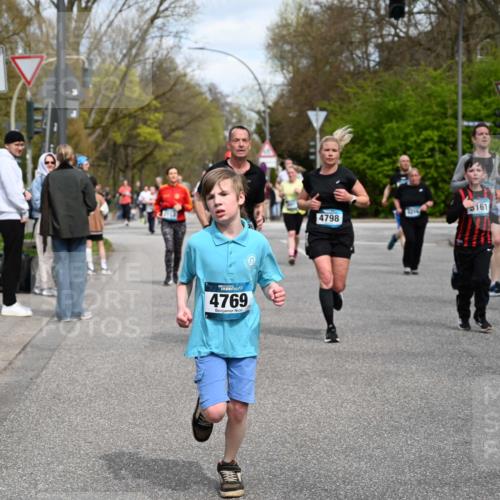 12.04.2026 - 45. Internationalen Wilhelmsburger Insellauf J. Mangold http://msf.ph/oto/9514050 12.04.2026 13:10:33 Ziel 2289, 4250, 5612, 3338, 5704, 4578, 4579, 4356, 3445, 3446, 4562, 3654, 3269, 4552, 3285, 3288, 5444, 5443, 5830, 5259, 3407, 3948, 3949, 4540, 2315, 5494, 4909, 5004, 4969, 5762, 4969, 5762, 4769, 4798, 4134, 4799, 5681, 2897, 3462, 5160, 5768, 3243, 4916, 5161, 3211, 5584, 4770, 4770, 5246, 2926, 2927, 5195, 4692, 5417, 5199, 2889, 2714, 4216, 4895, 3932, 2114, 2519 meine-sportfotos.de