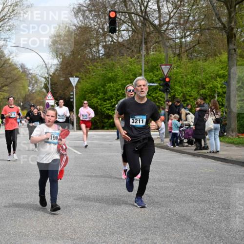 12.04.2026 - 45. Internationalen Wilhelmsburger Insellauf J. Mangold http://msf.ph/oto/9514126 12.04.2026 13:10:46 Ziel 5444, 5443, 5830, 5259, 3407, 3948, 3949, 4540, 2315, 5494, 4909, 5004, 4969, 5762, 4769, 4798, 4134, 4799, 5681, 2897, 3462, 5160, 5768, 3243, 4916, 5161, 3211, 5584, 4770, 5246, 5246, 2926, 2927, 5195, 4692, 5417, 5199, 2889, 2714, 4216, 4895, 3932, 2114, 2519, 2113, 2113, 2076, 4106, 3247, 5180, 3101, 3734, 4796 meine-sportfotos.de