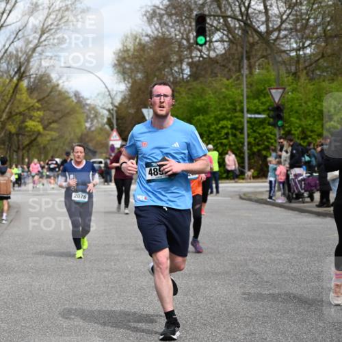 12.04.2026 - 45. Internationalen Wilhelmsburger Insellauf J. Mangold http://msf.ph/oto/9514147 12.04.2026 13:10:57 Ziel 4969, 5762, 4769, 4798, 4134, 4799, 5681, 2897, 3462, 5160, 5768, 3243, 4916, 5161, 3211, 5584, 4770, 5246, 2926, 2927, 5195, 4692, 5417, 5199, 2889, 2714, 4216, 4895, 3932, 2114, 2519, 3932, 2114, 2519, 2113, 2076, 4106, 3247, 5180, 3101, 3734, 4796, 2461, 4810, 3994, 4558, 3573, 4427, 2844, 3115, 4726, 4051, 2827, 2825 meine-sportfotos.de