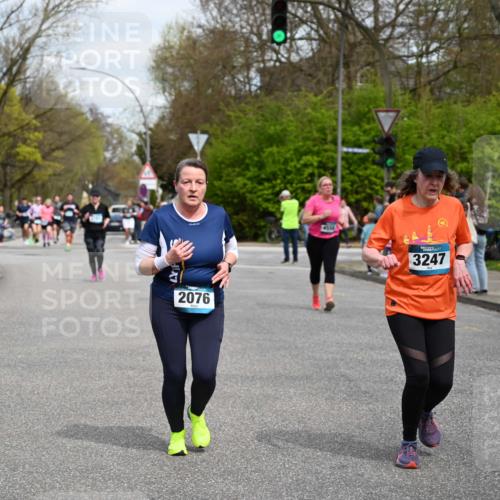 12.04.2026 - 45. Internationalen Wilhelmsburger Insellauf J. Mangold http://msf.ph/oto/9514159 12.04.2026 13:10:59 Ziel 4769, 4798, 4134, 4799, 5681, 2897, 3462, 5160, 5768, 3243, 4916, 5161, 3211, 5584, 4770, 5246, 2926, 2927, 5195, 4692, 5417, 5199, 2889, 2714, 4216, 4895, 3932, 2114, 2519, 2113, 2076, 4106, 3247, 5180, 3101, 3734, 4796, 2461, 4810, 3994, 4558, 3573, 4427, 2844, 3115, 4726, 4051, 2827, 2825, 4985 meine-sportfotos.de