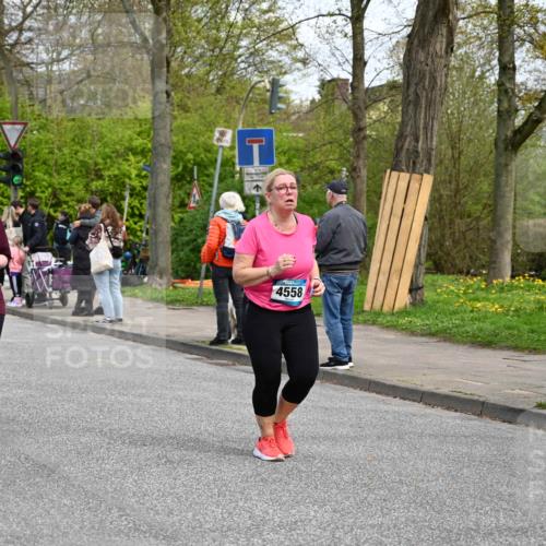 12.04.2026 - 45. Internationalen Wilhelmsburger Insellauf J. Mangold http://msf.ph/oto/9514173 12.04.2026 13:11:04 Ziel 2897, 3462, 5160, 5768, 3243, 4916, 5161, 3211, 5584, 4770, 5246, 2926, 2927, 5195, 4692, 5417, 5199, 2889, 2714, 4216, 4895, 3932, 2114, 2519, 2113, 2076, 4106, 3247, 5180, 5180, 3101, 3734, 4796, 2461, 4810, 3994, 4558, 3573, 3573, 4427, 2844, 3115, 4726, 4051, 2827, 2825, 4985, 4193, 3643, 5525, 5403, 2084, 5772, 3733 meine-sportfotos.de