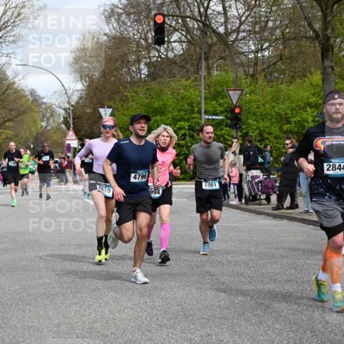 12.04.2026 - 45. Internationalen Wilhelmsburger Insellauf J. Mangold http://msf.ph/oto/9514218 12.04.2026 13:11:12 Ziel 2926, 2927, 5195, 4692, 5417, 5199, 2889, 2714, 4216, 4895, 3932, 2114, 2519, 2113, 2076, 4106, 3247, 5180, 3101, 3734, 4796, 2461, 4810, 3994, 4558, 3573, 4427, 2844, 3115, 4726, 4051, 2827, 2825, 4985, 4193, 4193, 3643, 5525, 5403, 2084, 5772, 3733, 4730, 3969, 3055, 4664, 2396, 3079 meine-sportfotos.de